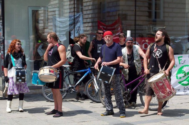 1456789_652192718166040_834432650_n