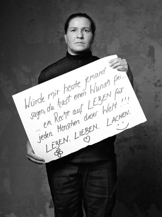 10687007_833559596678827_608234329063323740_n